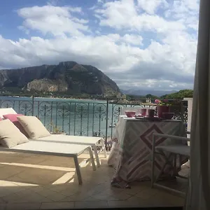 Red Mare Palermo
