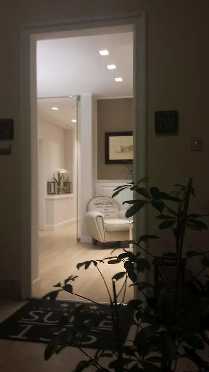 Suite 136 Palermo 3*,